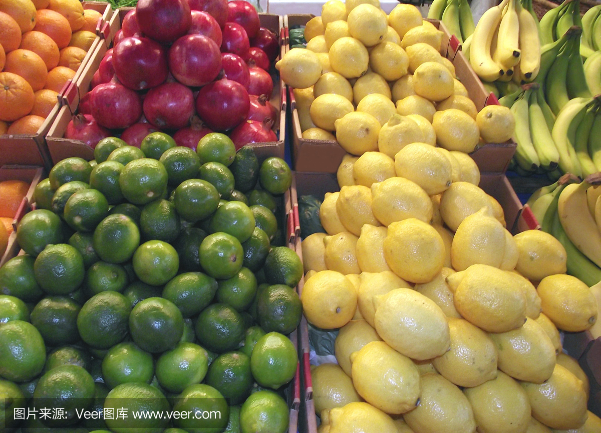 蔬菜和水果在杂货店